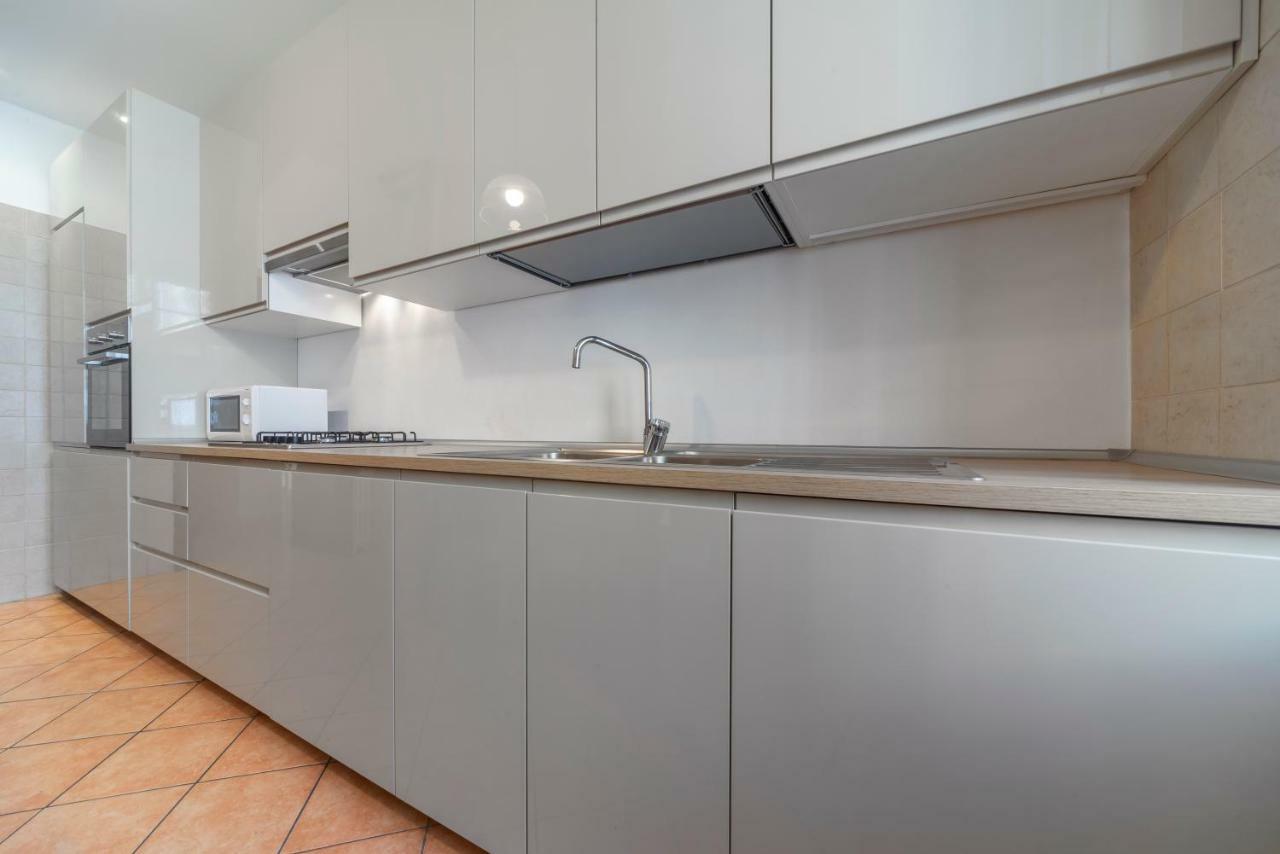 Premium Suite Milan Milão Exterior foto